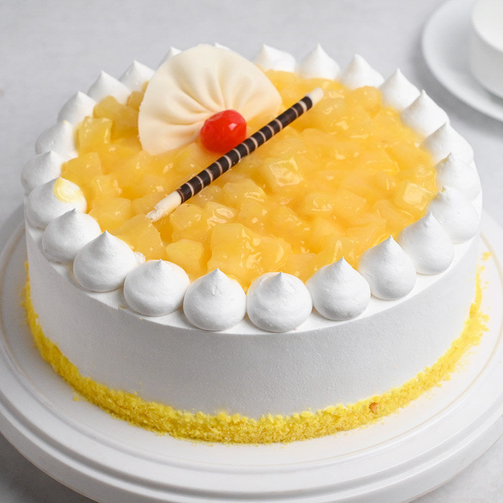 Creamy Pineapple Cake