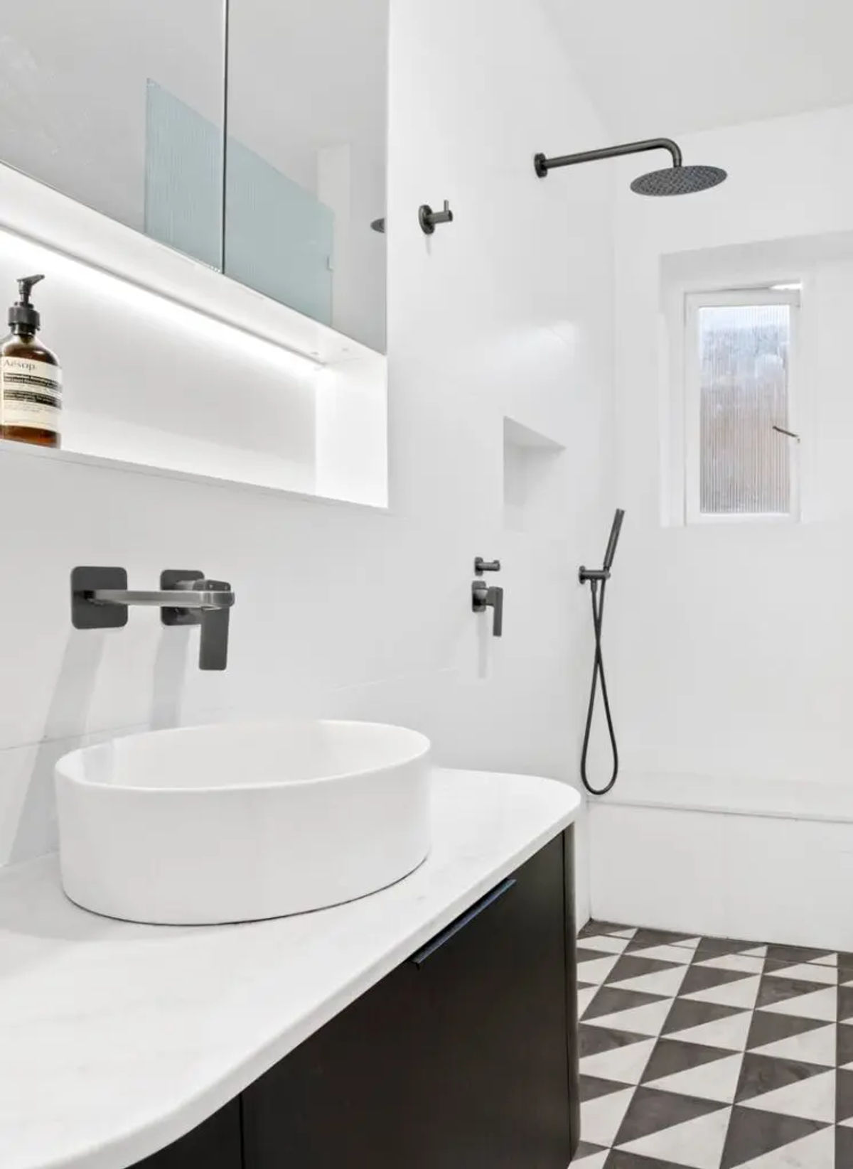 O’Sullivan St, Rose Bay interior detail