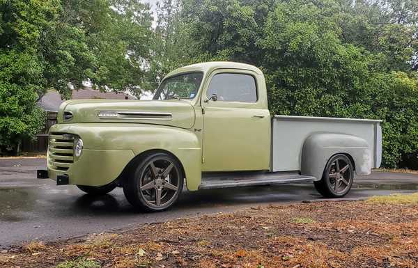 1949 Ford F2