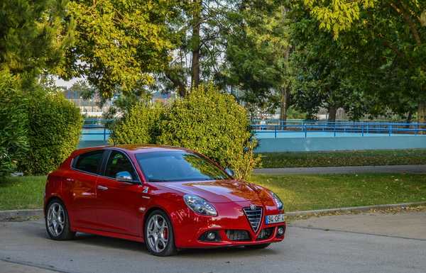 Alfa Romeo Giulietta Quadrifoglio Verde (6 Speed Manual)