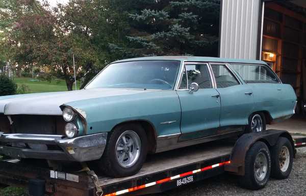 1965 Pontiac bonneville safari wagon