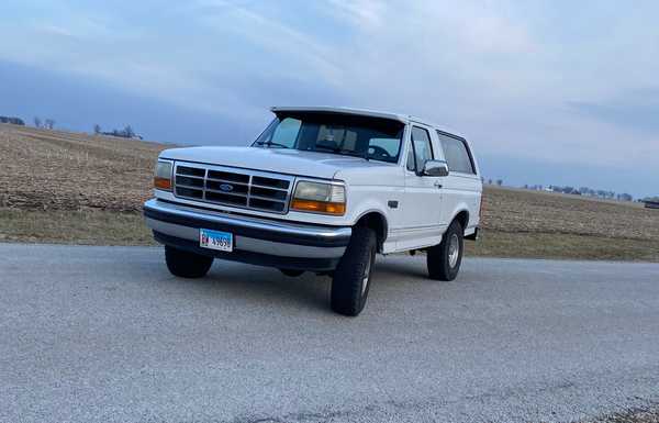 1993 Ford Bronco XLT