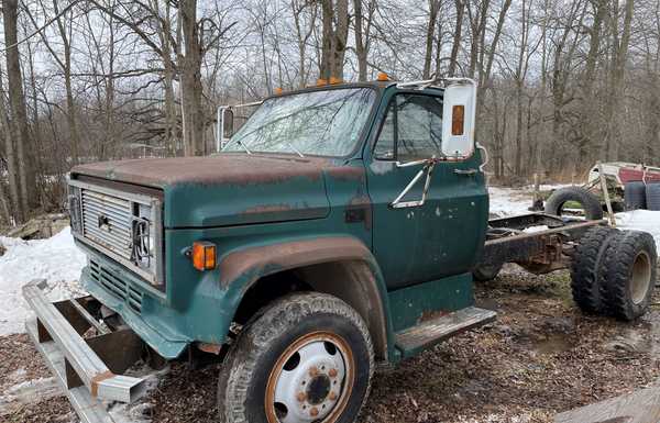 1990 GMC 5000  The &quot;Green-Giant&quot;