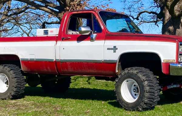 1984 Chevy k30 12 Valve Cummins