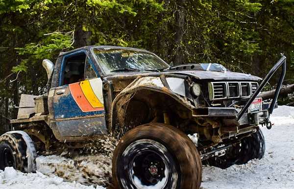 1983 toyota pickup, mercedes OM617 turbo diesel