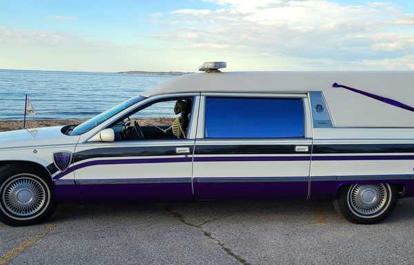 1996 Cadillac Fleetwood Brougham Hearse by Eureka