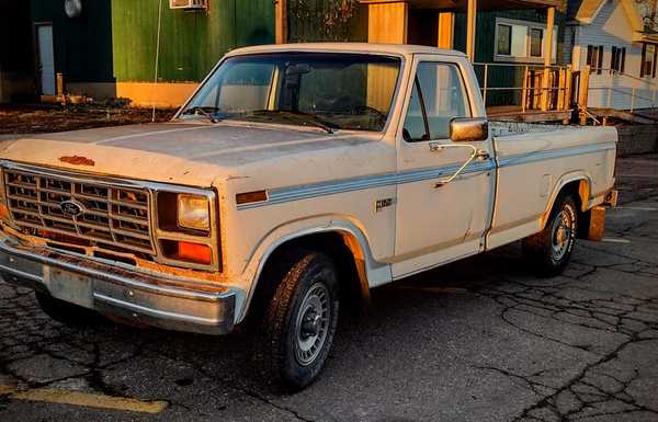 1984 ford F150 Explorer package A