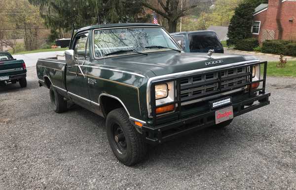 1985 Dodge W100 prospector