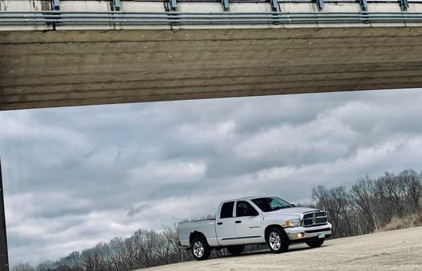 2005 dodge ram 1500 5.7l hemi