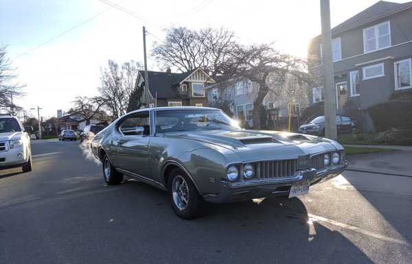 1969- Oldsmobile- Cutlass Supreme Holiday Coupe (442 Clone)