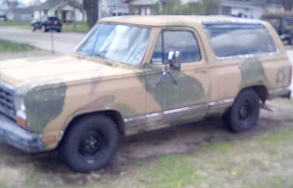 1979 Chrysler 300 and 1984 Dodge Ramcharger