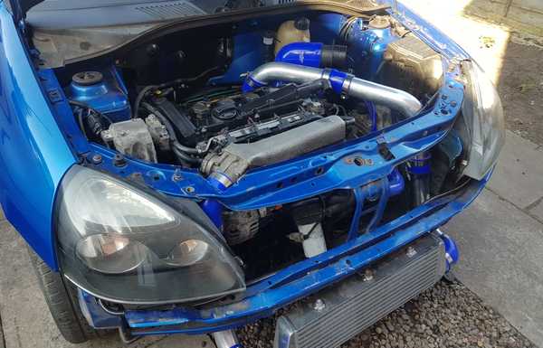 2004 Renault Clio 182
