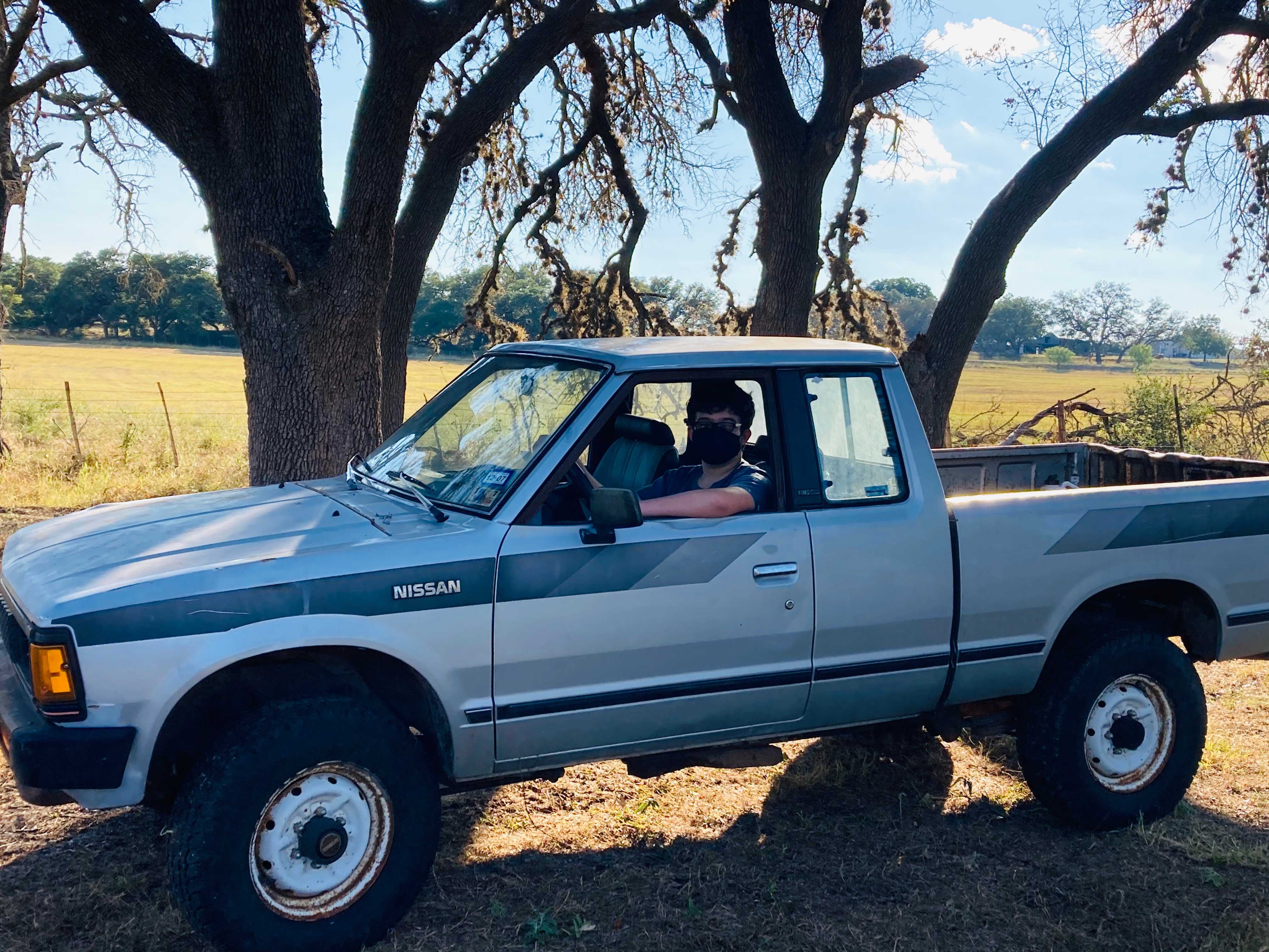 1985 nissan truck 4x4