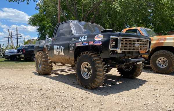 1976 K5 blazer 4x4 700 horse small block