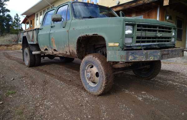 1985 Chevy Crew Cab Dually, 24v 5.9 Cummins, 2wd to 4wd conversion.