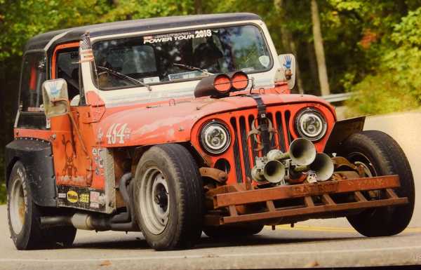 1986 Jeep CJ7 rat rod 454 big block 5 speed, moves the engine back 32 inches. Train horns