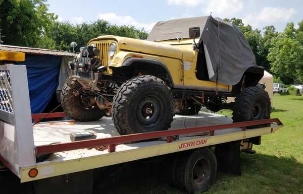 1984 Jeep CJ7 - Ford 5.8L v8, manual trans and Full Width axles