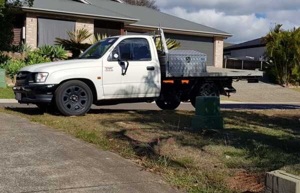 2003 Toyota Hilux