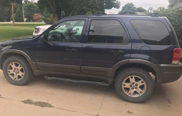 2004 Ford Escape xlt