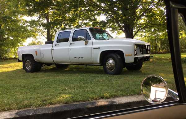 86 GMC crewcab 5.9 twin stick swap.