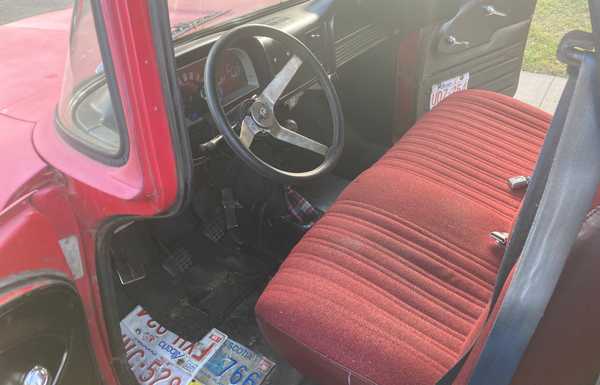 1977 International Scout sport steering wheel