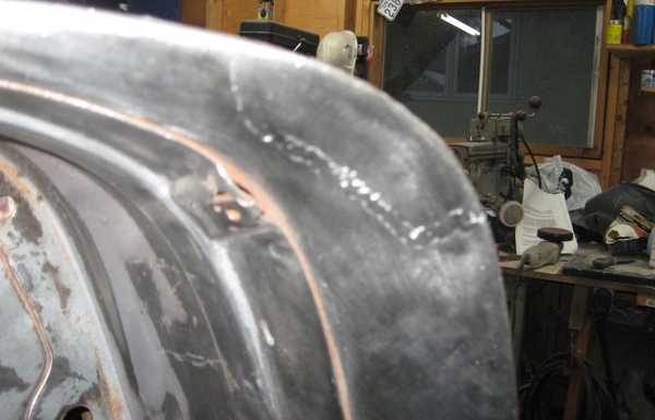 Front fender inner "eyebrow" Front fender inner "eyebrow"