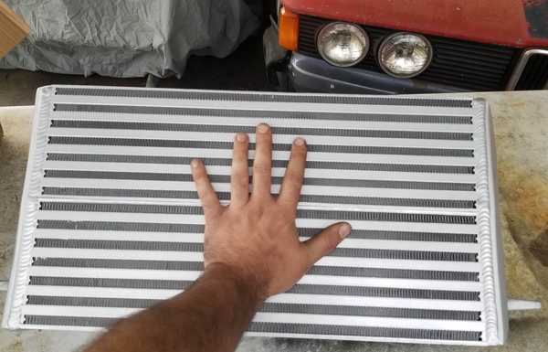 Hand for comparison Hand for comparison