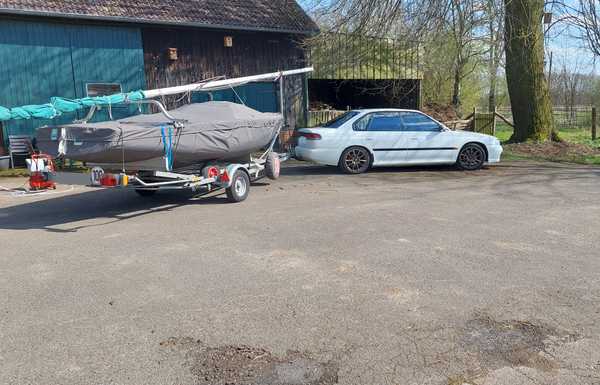 April 2023 - trailering it back home, pulling a boat on fresh coilovers. Even a project car need to be used! April 2023 - trailering it back home, pulling a boat on fresh coilovers. Even a project car need to be used!