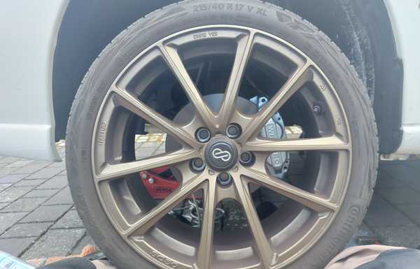 Juli 2022 - wheels clear the bigger caliper Juli 2022 - wheels clear the bigger caliper
