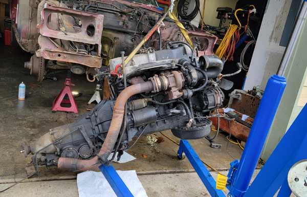 Engine removed from the donor car. Engine removed from the donor car.