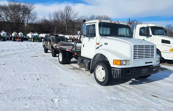 Donor vehicle has five speed transmission with dt360 engine