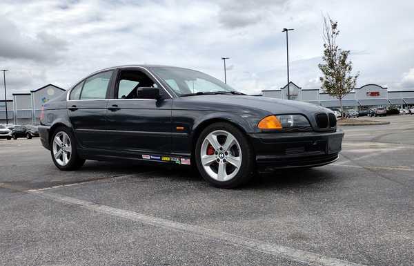 2001 BMW 330i -- The Basket Case BMW