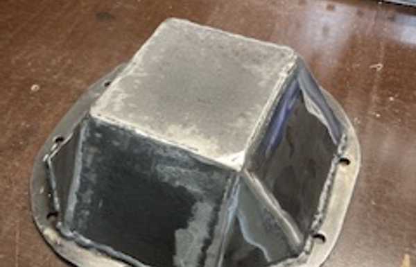 Reinforced diff cover Reinforced diff cover