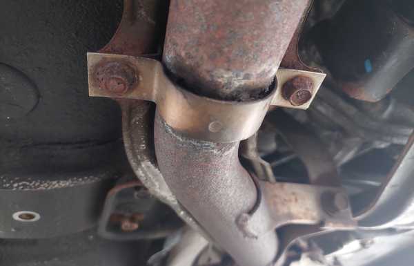 August 2021 - noticed the car got louder, found the source August 2021 - noticed the car got louder, found the source