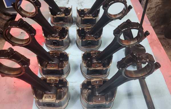 all 8 had extensive but even wear on the rod bearings. 3 spun main bearings though. all 8 had extensive but even wear on the rod bearings. 3 spun main bearings though.