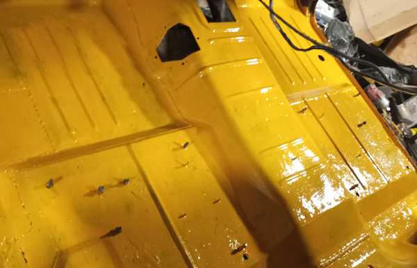 Highway yellow marine epoxy paint 