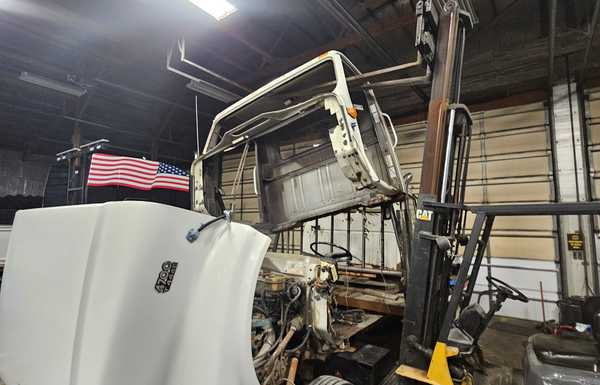 S series cab was removed and floorboard was modified to fit fleet star cab