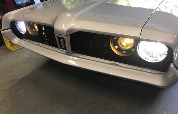 Challenger headlights 