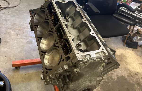 Cam installed. Front a rear covers recycled and new seals installed Cam installed. Front a rear covers recycled and new seals installed