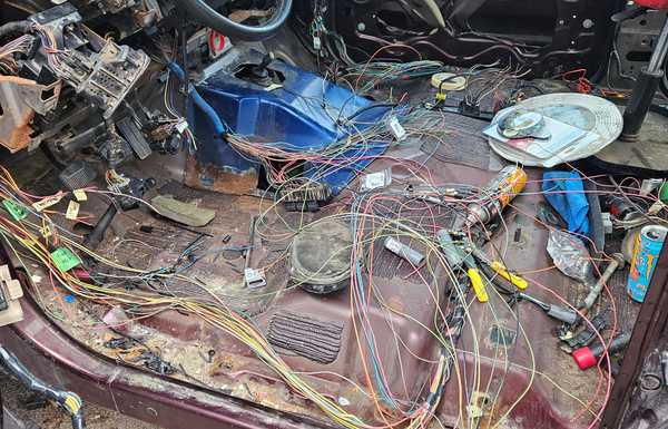 Wiring disaster going from 1999 2 door xl to 2004 4 door kingranch 