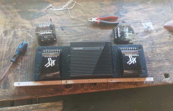 June 2025 - had a problem with the speakers and consulting with my friends swapping the crossovers was the best guess. It fixed the problem temporaly