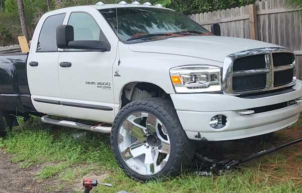  Wheels I traded  for my atv,  but needed work, Im Hoping these turn out to be decent rims but likely will sell them and get 22'sx10 wide wrapped with 36's x13.5wide

 Lookk g for the bulge to protect the rim a bit when it goes off road.