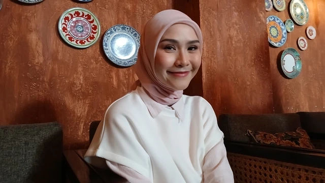 Polisi Terima Laporan Penganiayaan Karyawan Zaskia Mecca, Pelaku Diduga Pengendara Vespa Pink 2 Polisi Terima Laporan Penganiayaan Karyawan Zaskia Mecca, Pelaku Diduga Pengendara Vespa Pink