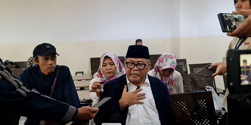 Sidang Gugatan Ijazah Gibran Ditunda Lagi: Polemik Rp125 Triliun Masih Berlanjut