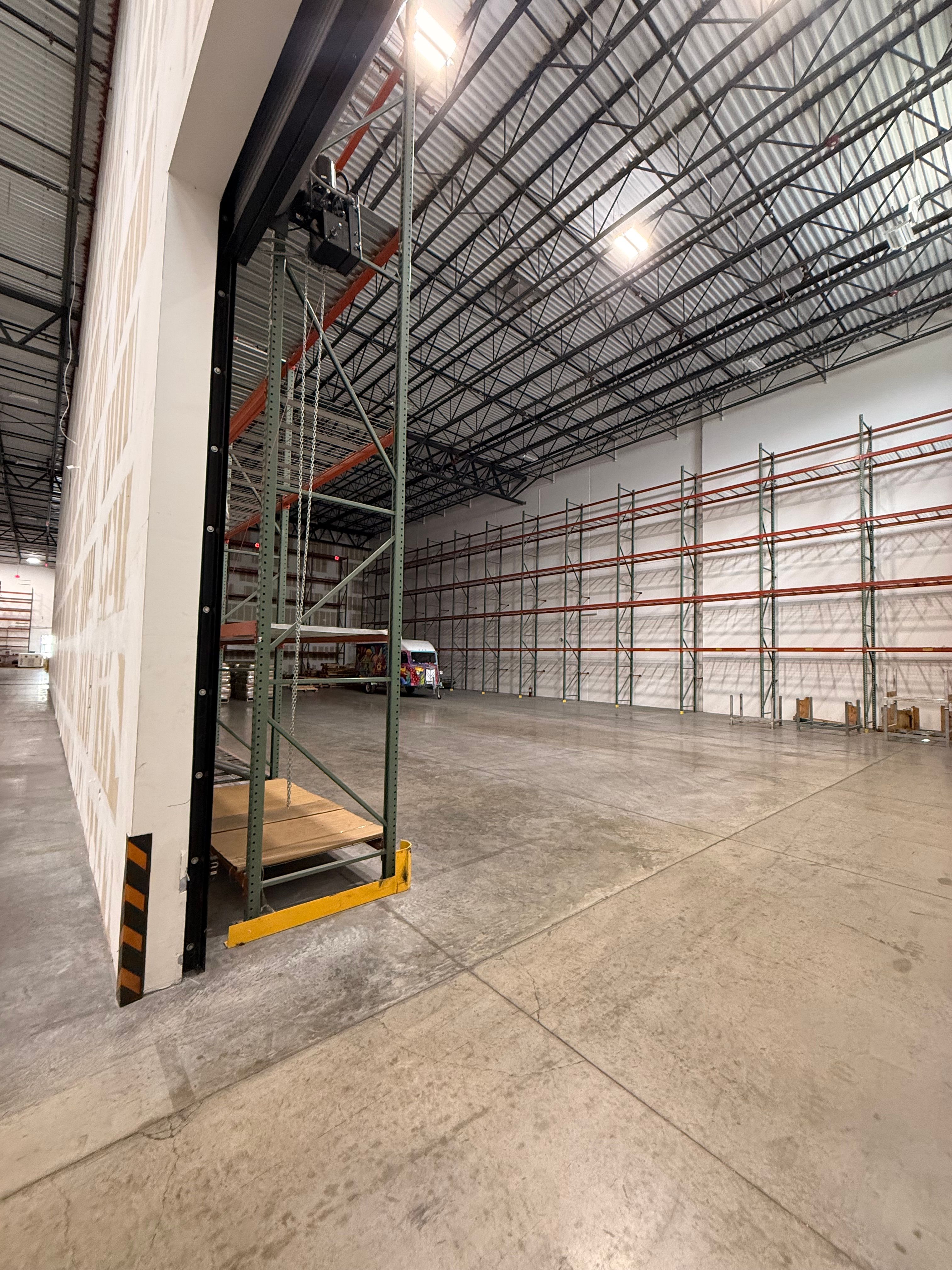 Warehouse racking and storage lanes
