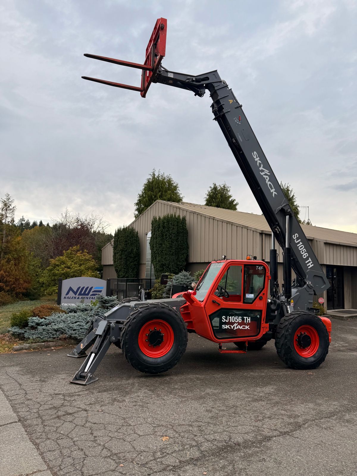 2017 Skyjack SJ1056