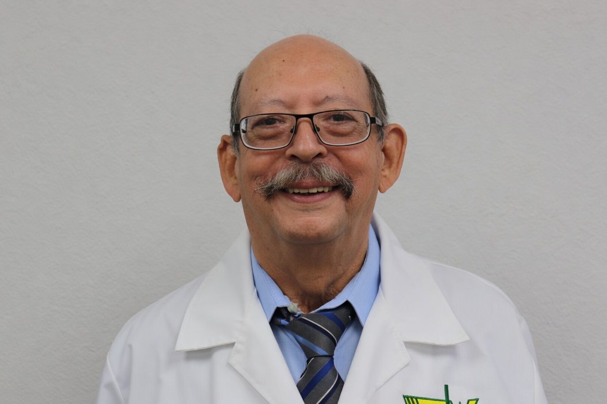 Dr. Roberto Gutierrez