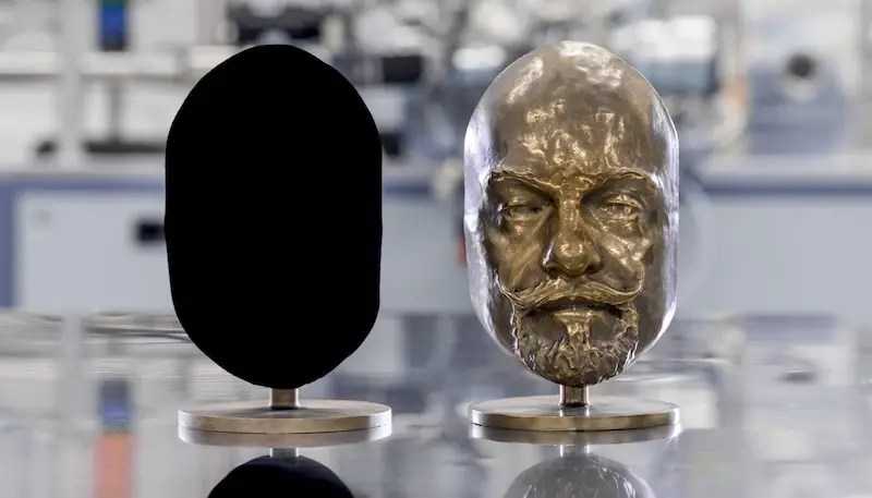 VANTABLACK - The Darkest Material on Earth 