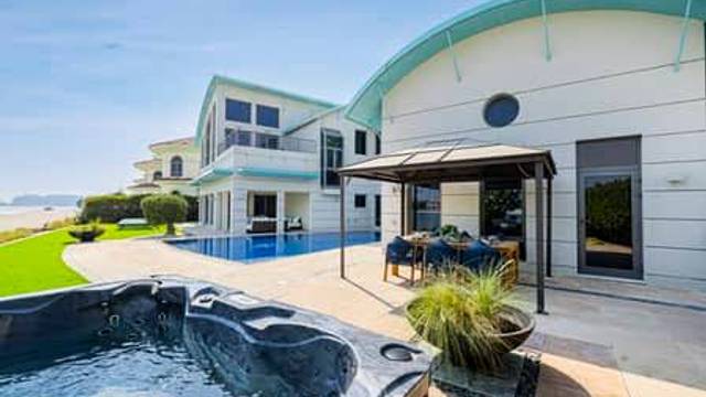 Dubai Marina Skyline