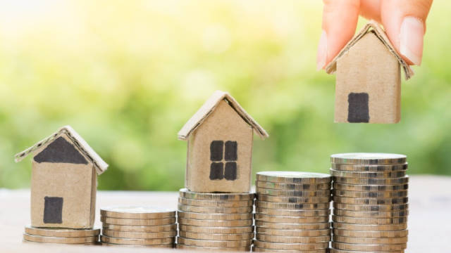 Dubai Marina Skyline